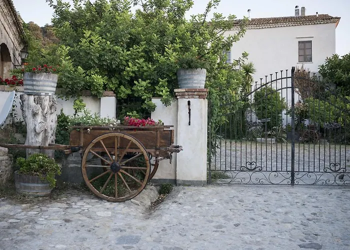 Gospodarstwo agroturystyczne Dattilo Wine Relais Torre Melissa